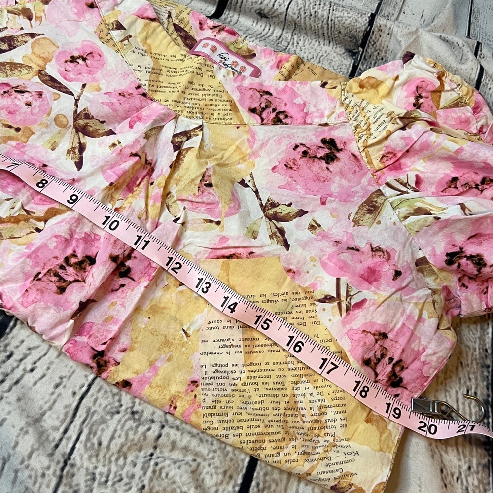 Koi Scrub Top in Cherry Blossom and Koi Print - Picture 7 of 7